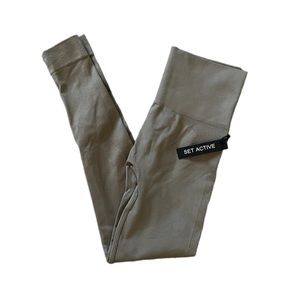 SET Active Sand sculptflex leggings